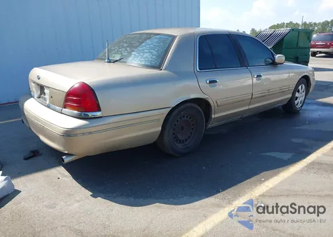 2000 Ford Crown Victoria z USA, uszkodzony, nr VIN 2FAFP73W3YX213686
